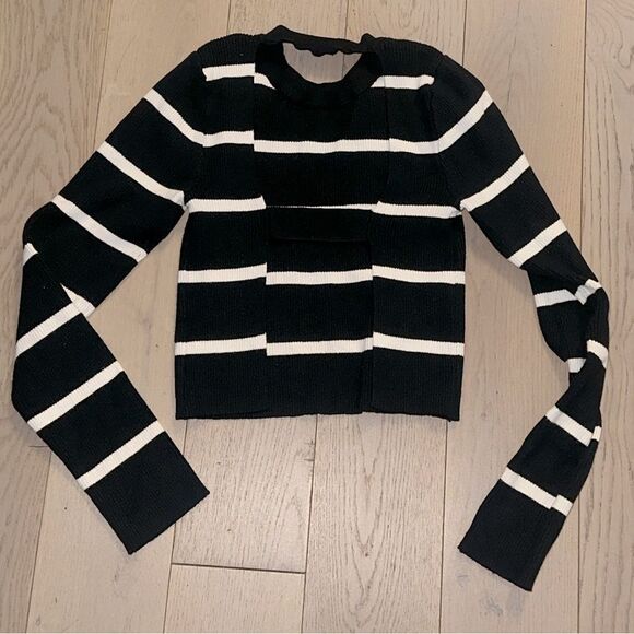 Chic Black and White Striped Open-Back Top NWOT- Never Used - Picture 5 of 5
